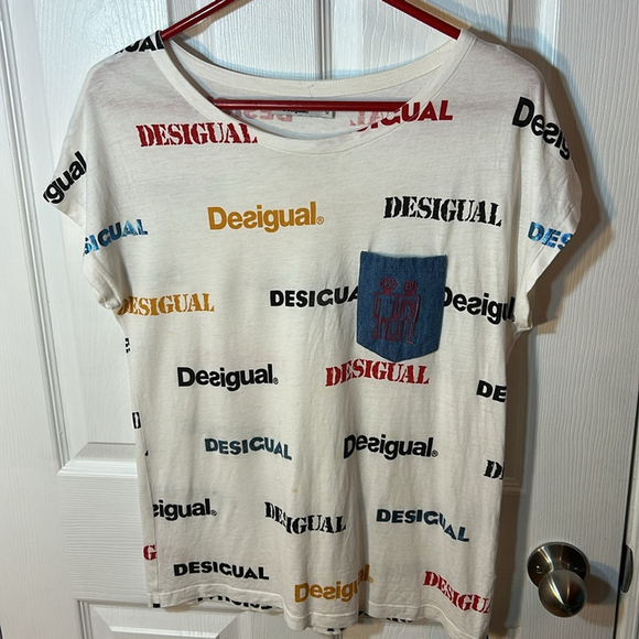 Desigual Kendall 1980's Multiple Logo Pattern Top Desigual Style 19SWTKCH M - Picture 3 of 6